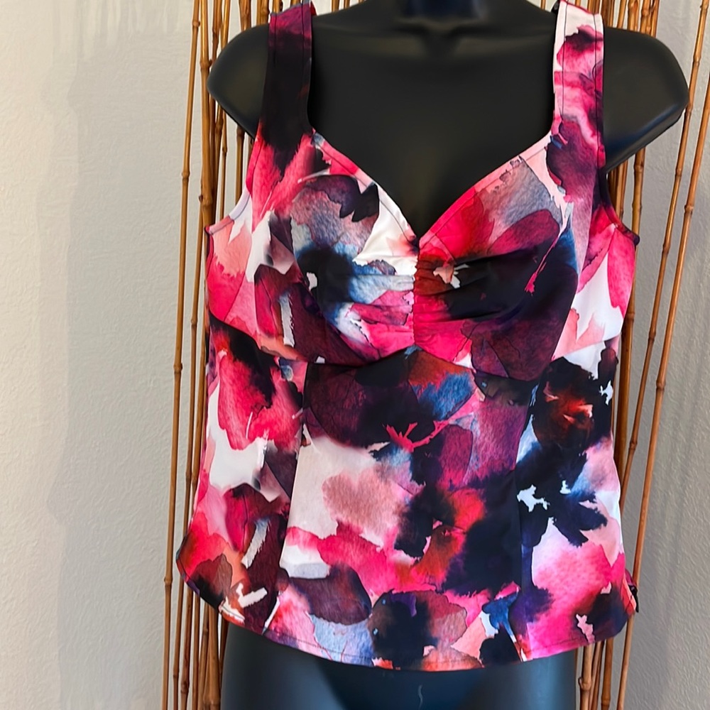 New NY&C Medium Crop Top